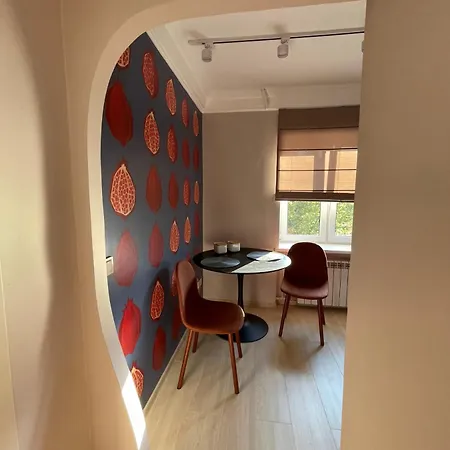 Modern Apartment, 15mins To Opera * Lviv